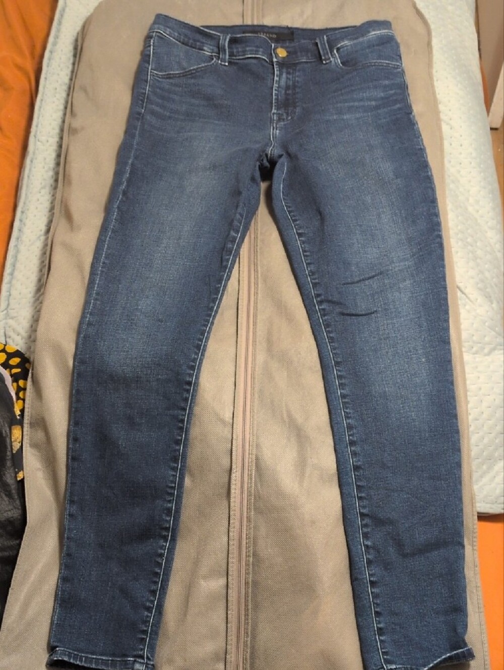 J Brand Women's Skinny Jeans in Dark Blue Wash - Picture 2 of 2